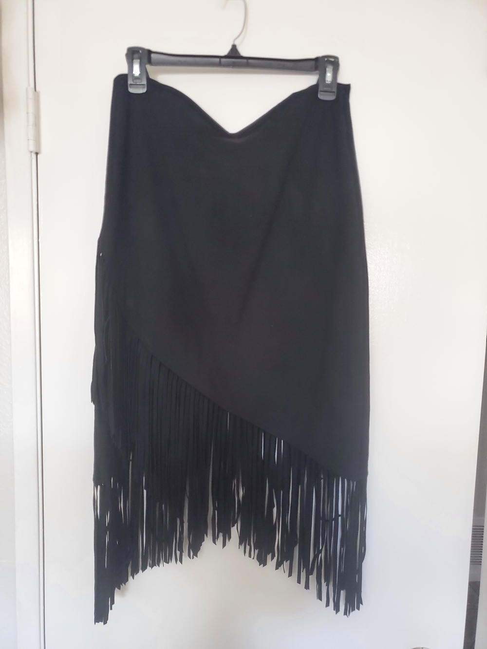Bisou Bisou Black Asymmetric Fringe Skirt - Picture 1 of 6